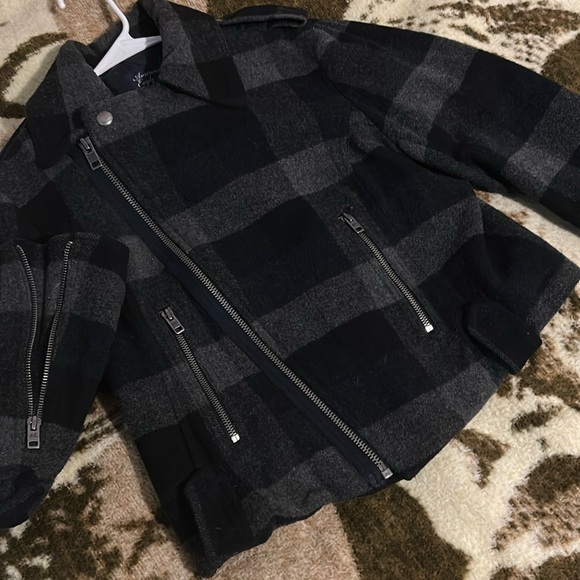 American Eagle Outfitters Black and Gray Plaid wool Jacket - Picture 3 of 17